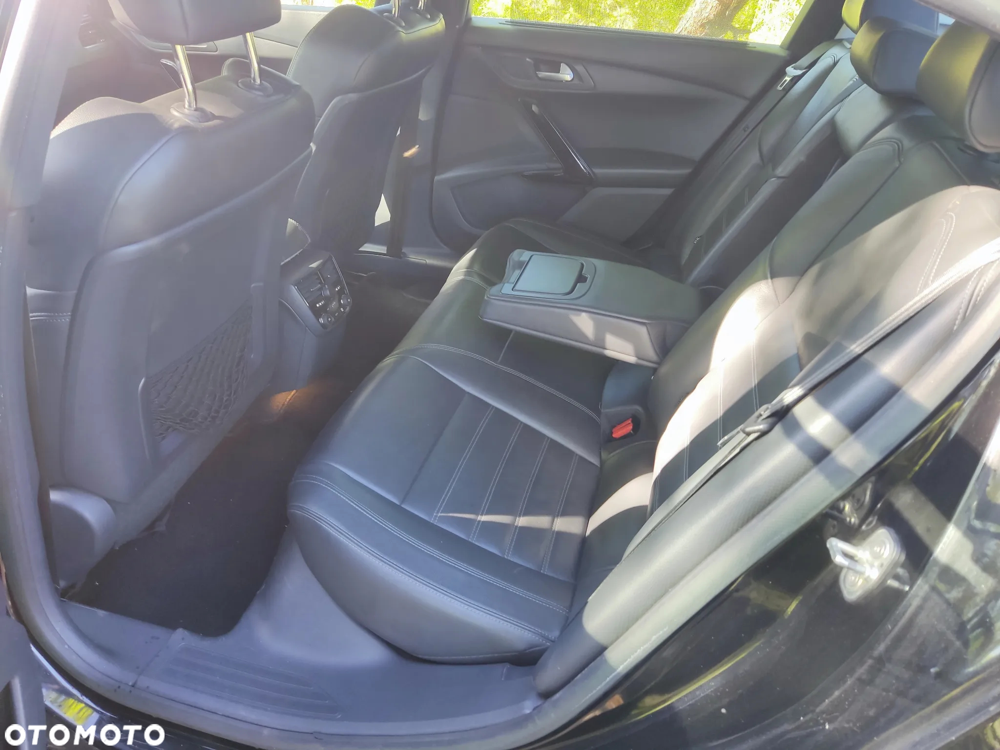 Peugeot 508 Hybrid4 - 8