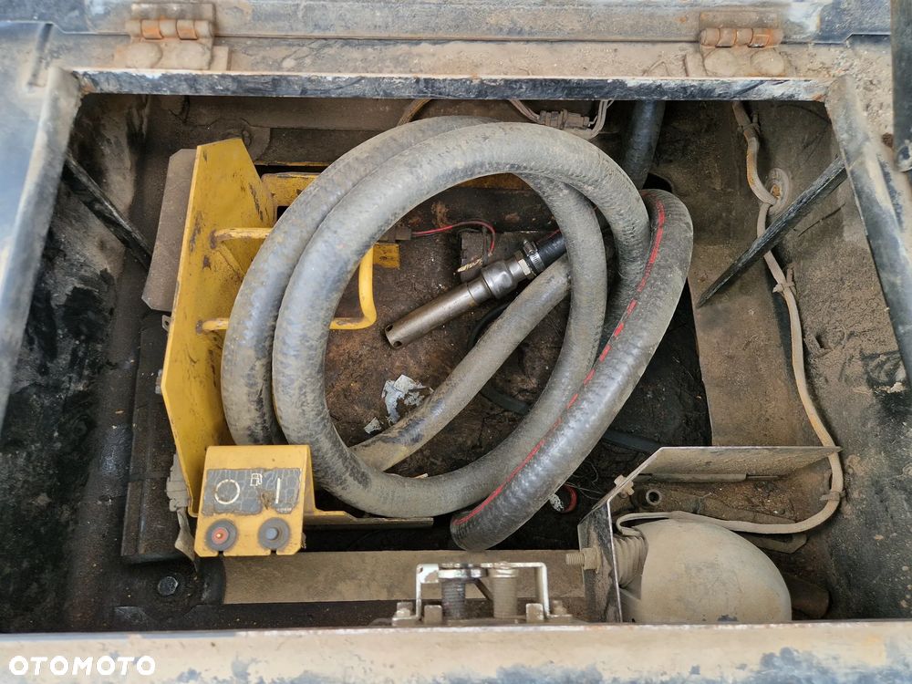 Caterpillar 329E - 8