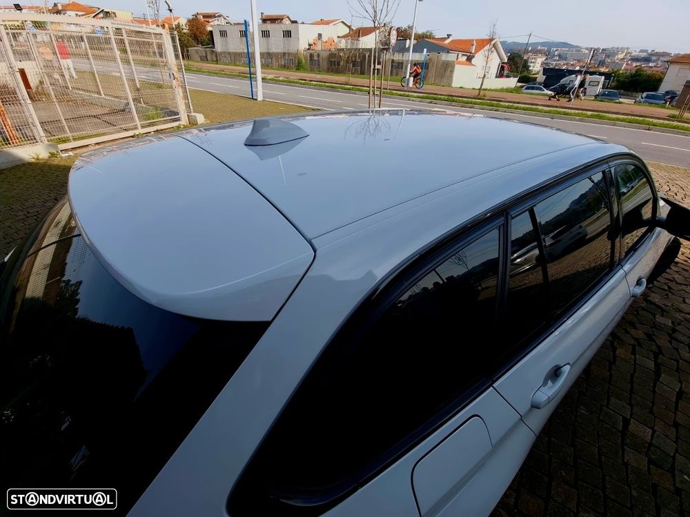 BMW 320 d Touring Pack M - 13