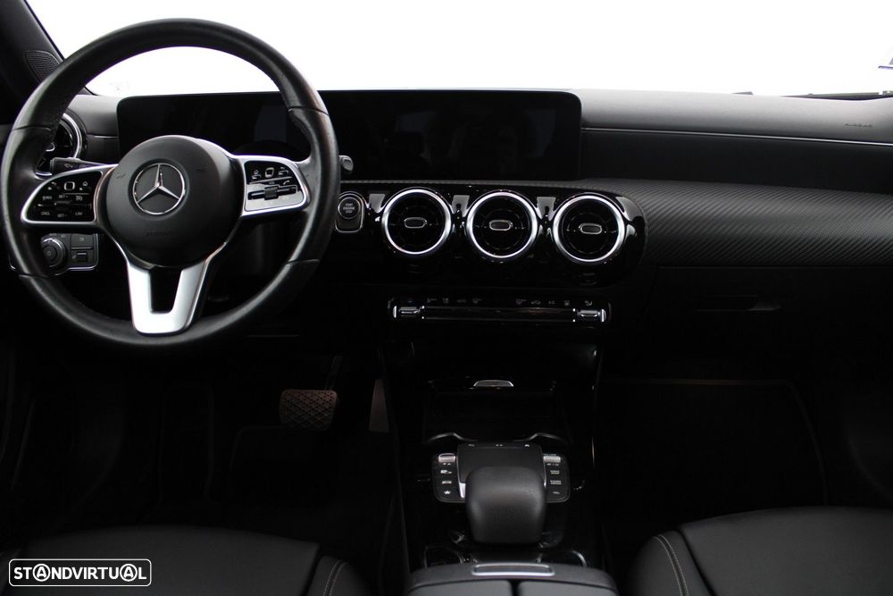 Mercedes-Benz A 250 e Style Plus - 22