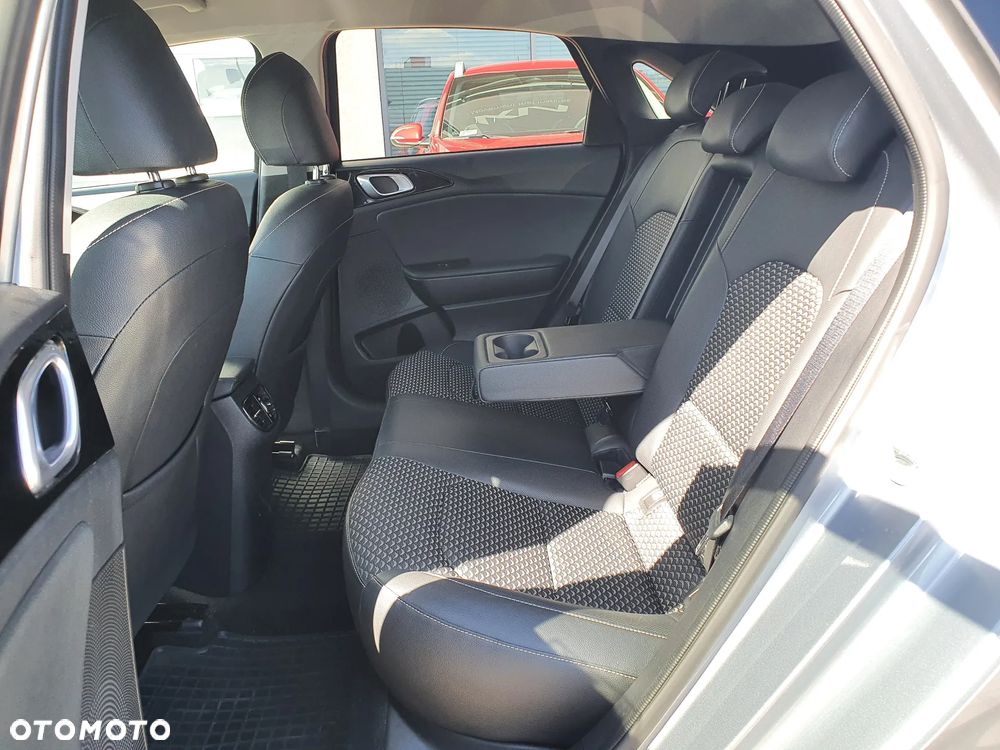 Kia Ceed 1.5 T-GDI Tribute - 26