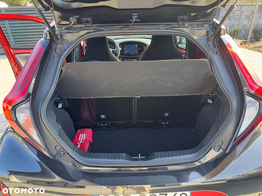 Toyota Aygo X 1.0 VVT-i Executive - 11