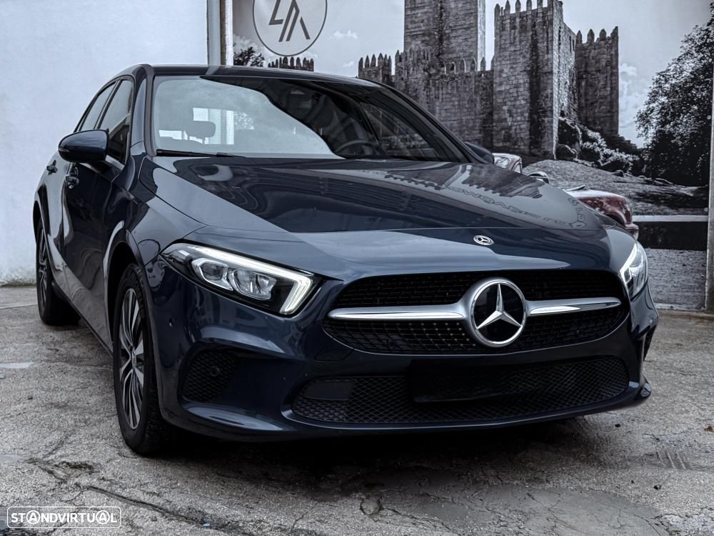 Mercedes-Benz A 250 e Style Plus - 2