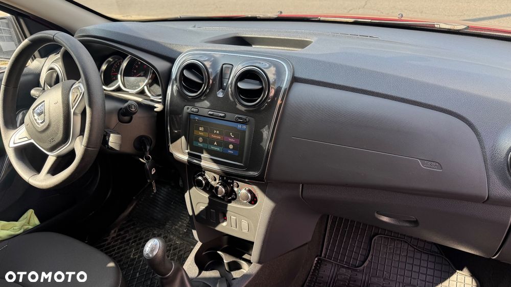 Dacia Sandero SCe 75 Laureate - 14