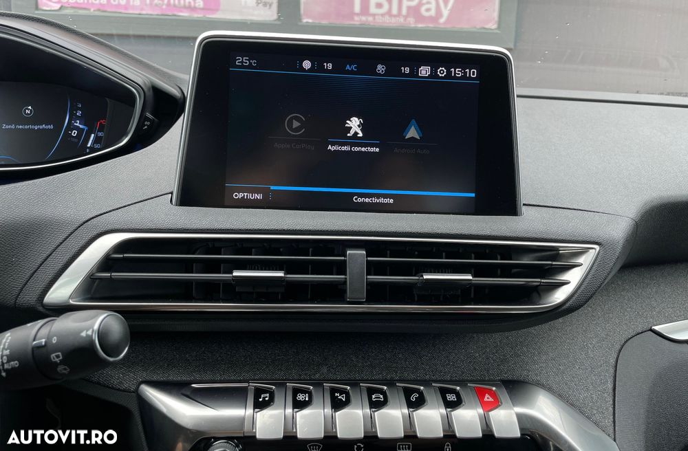 Peugeot 3008 1.2 PureTech 130 EAT8 GT - 32