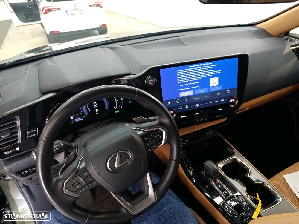 Lexus NX 450h+ Executive+ - 8