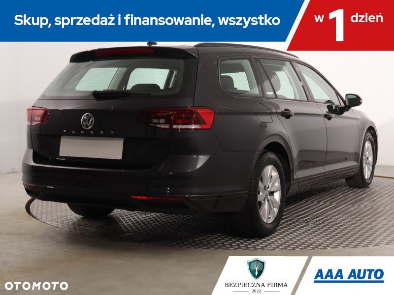 Volkswagen Passat Variant - 7