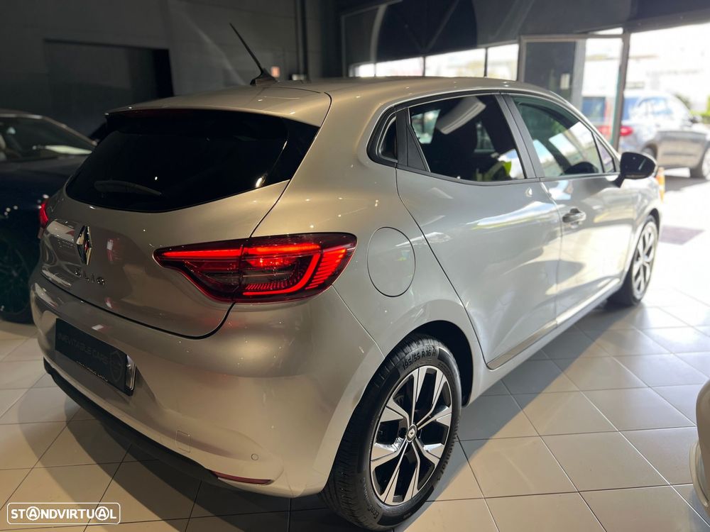 Renault Clio - 12