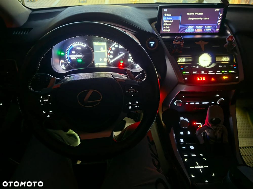 Lexus NX 300h Elegance AWD - 30