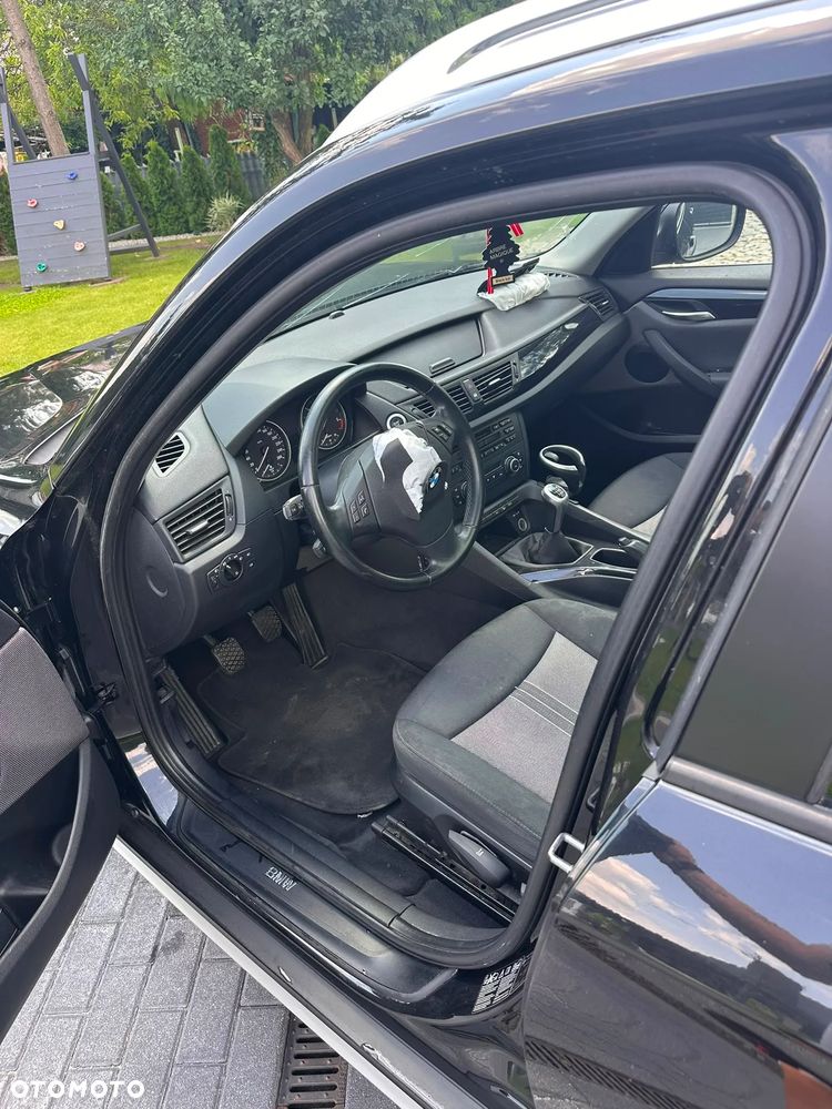 BMW X1 xDrive18d Sport Line - 12