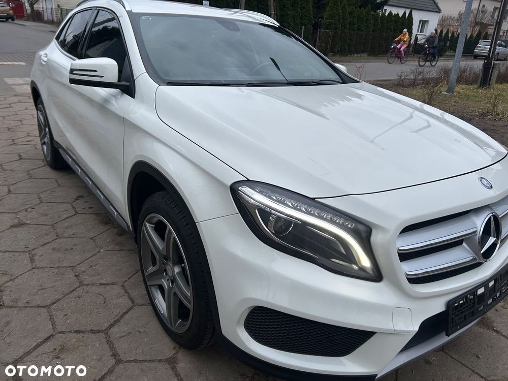 Mercedes-Benz GLA 250 4Matic 7G-DCT AMG Line - 35