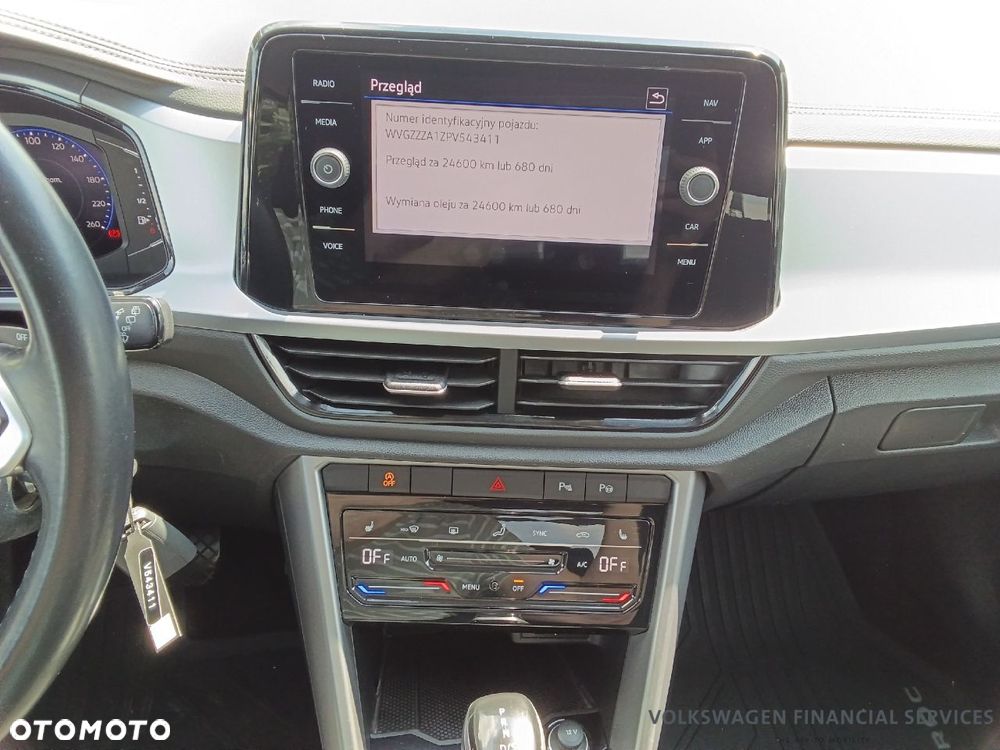 Volkswagen T-Roc - 10