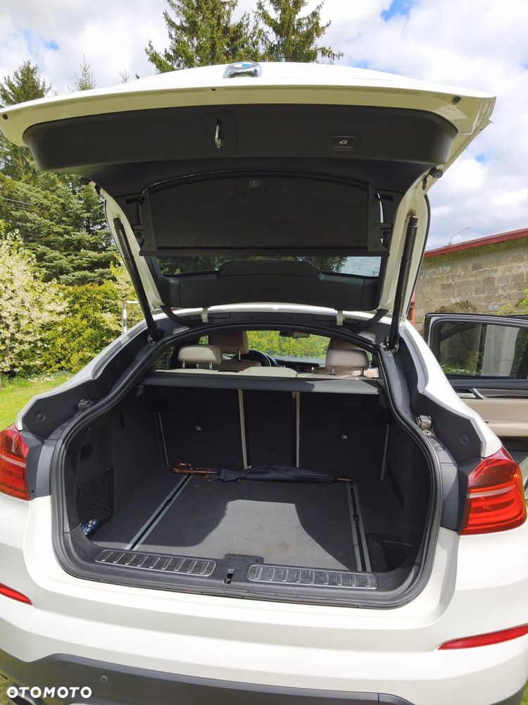 BMW X4 xDrive20d xLine - 6