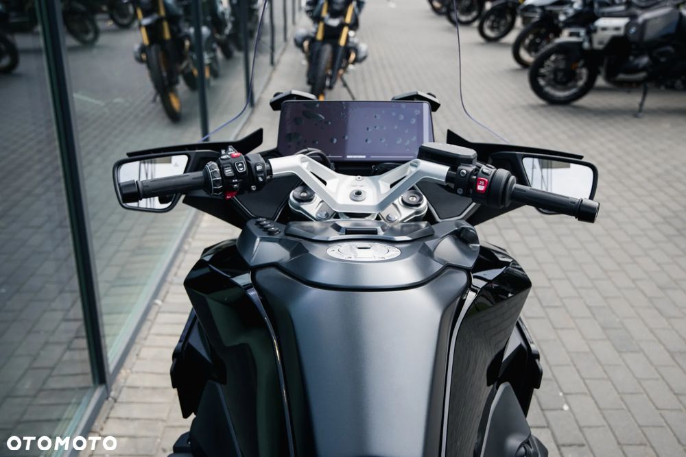 BMW R - 12