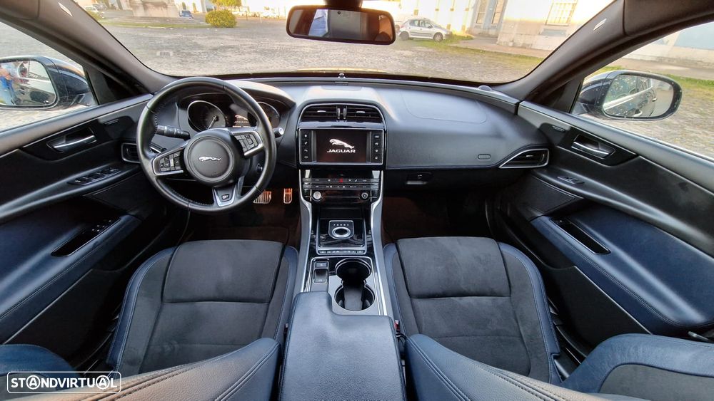 Jaguar XE 3.0 V6 S/C S - 9