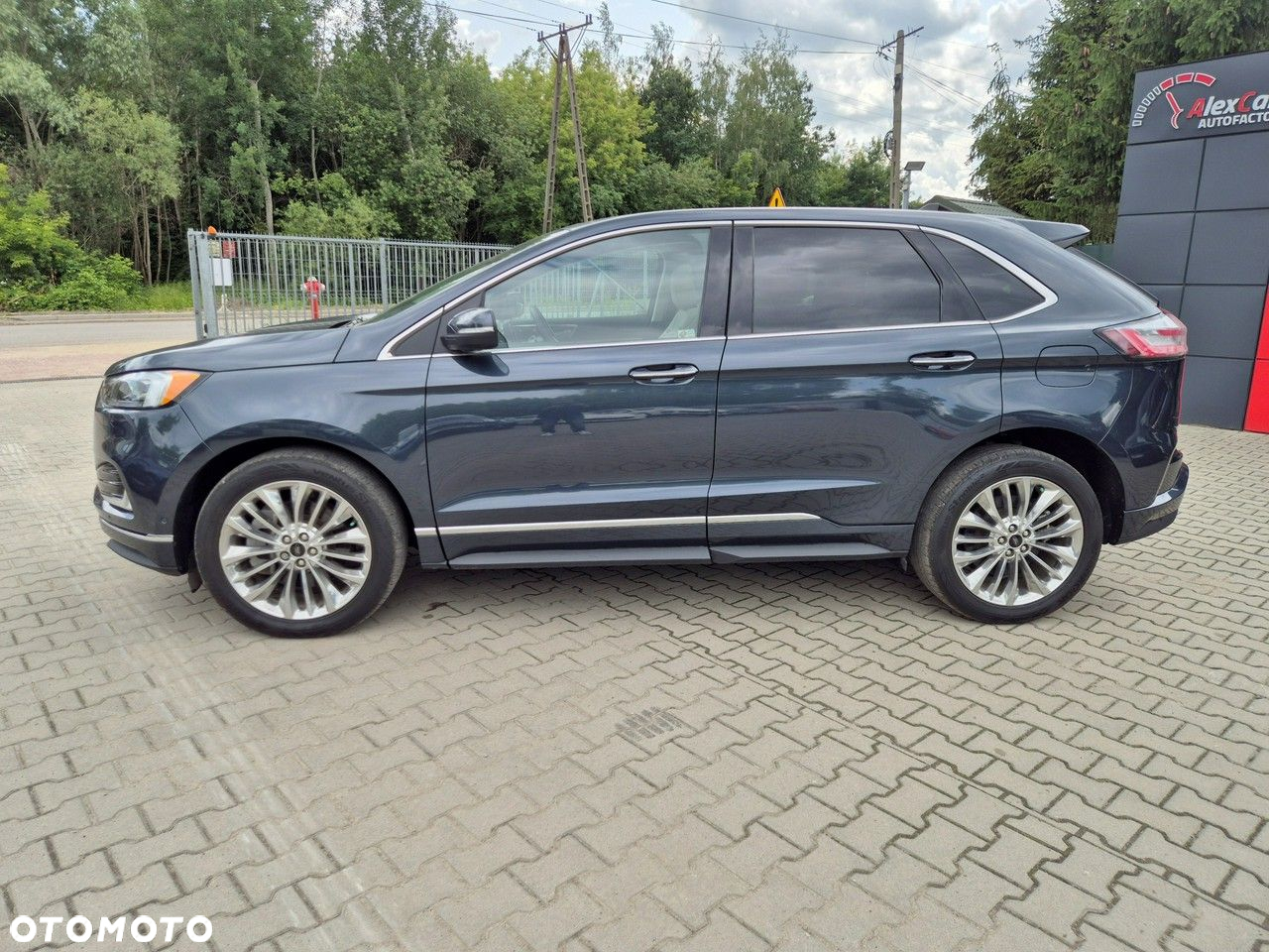 Ford Edge - 11