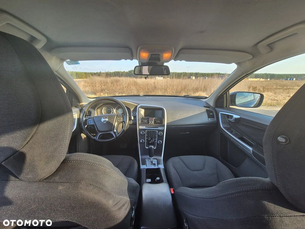 Volvo XC 60 D3 R Design - 9