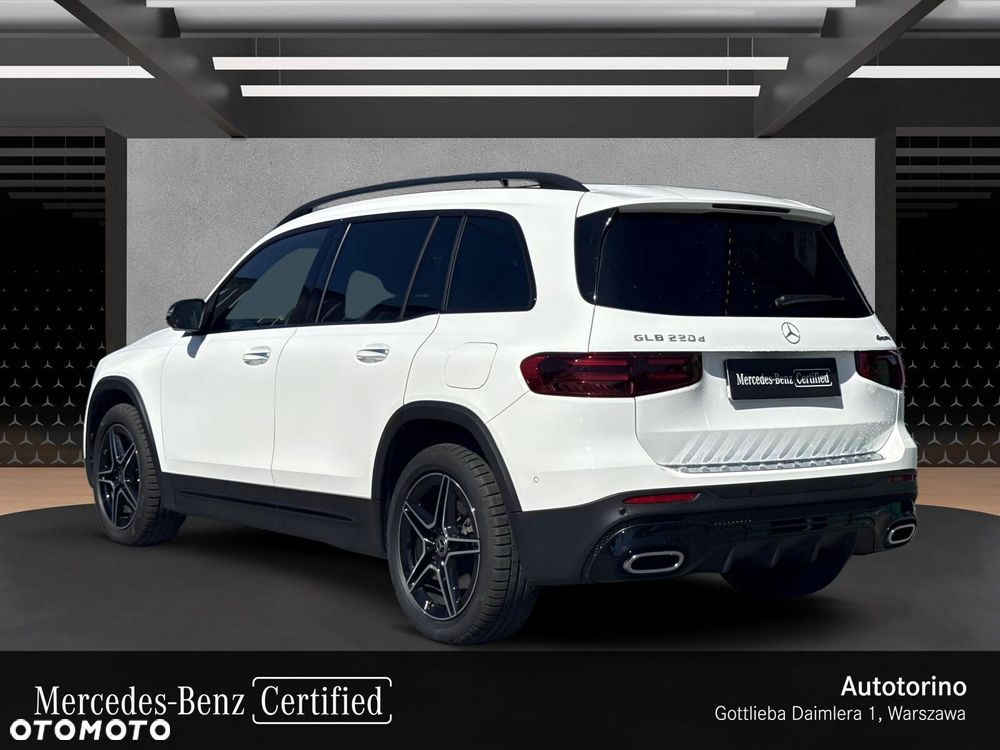 Mercedes-Benz GLB - 4