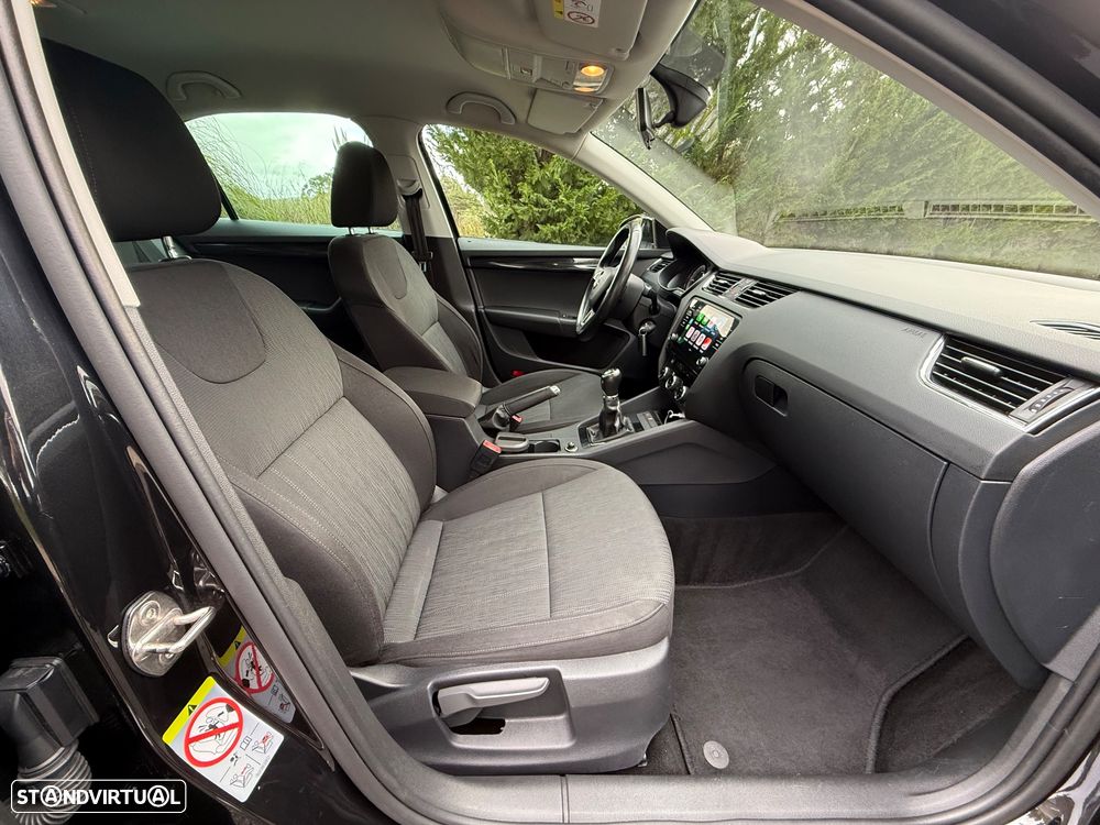 Skoda Octavia 1.6 TDi Style - 8