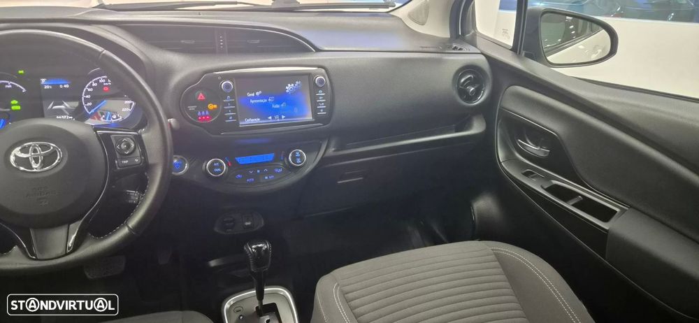 Toyota Yaris 1.5 HSD Comfort+P.Style - 38
