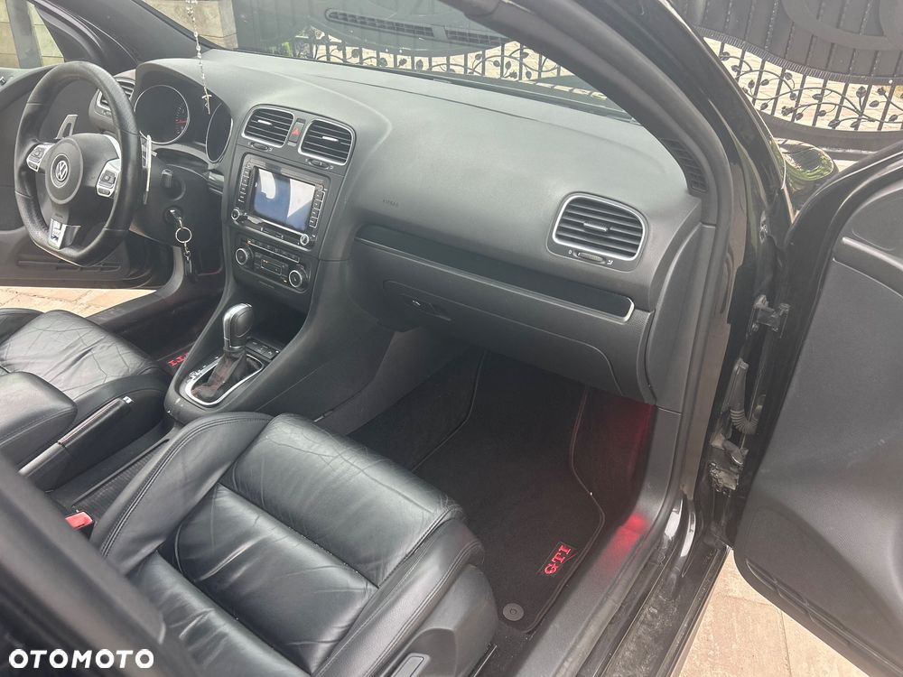 Volkswagen Golf 2.0 GTI DSG - 12