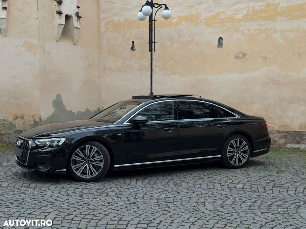 Audi A8 - 4
