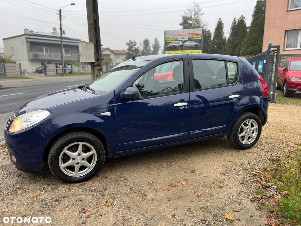 Dacia Sandero - 8