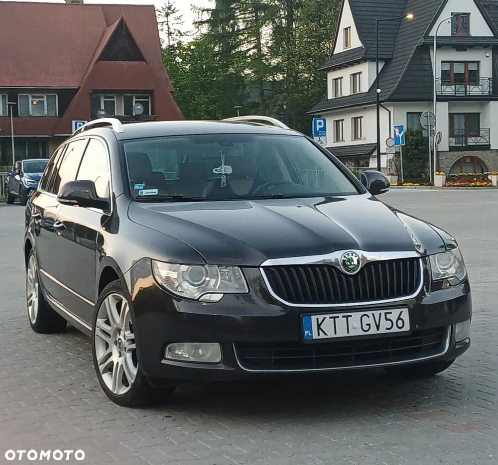Skoda Superb 2.0 TDI Ambition DSG - 2