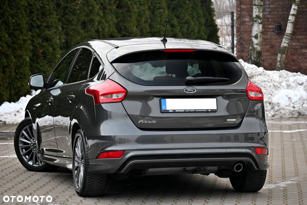 Ford Focus 1.5 EcoBoost ST-Line - 18
