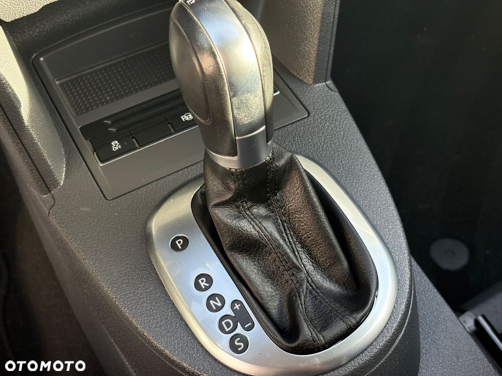 Volkswagen Touran 1.4 TGI BlueMotion DSG Cup - 13