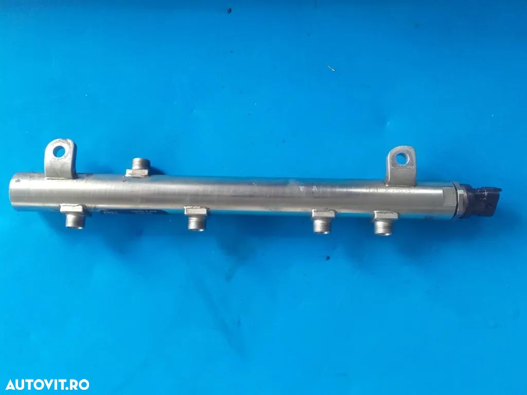 Rampa injectoare IVECO DAILY   2.3 M JET 2009 2010 2011 2012 2013 2014 2015 2016 2017  0445224065 5801386699 - 1