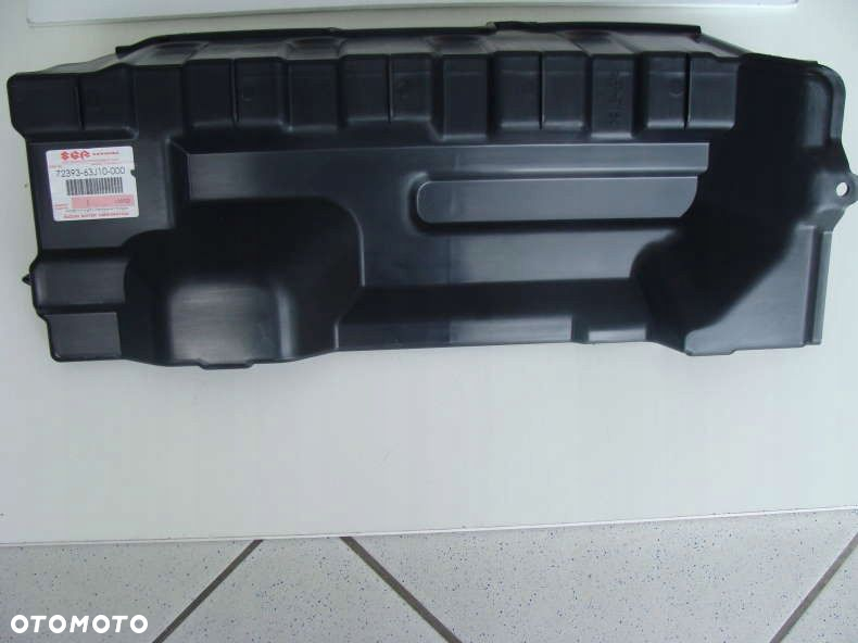 SUZUKI SWIFT MK6 05-Kierownica powietrza prawa - 3