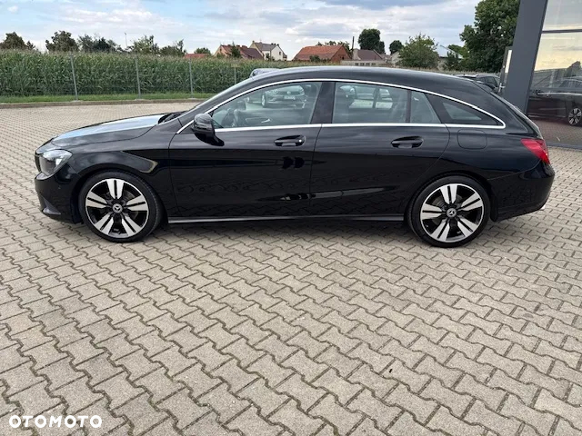 Mercedes-Benz CLA Shooting Brake 200 (CDI) d - 4