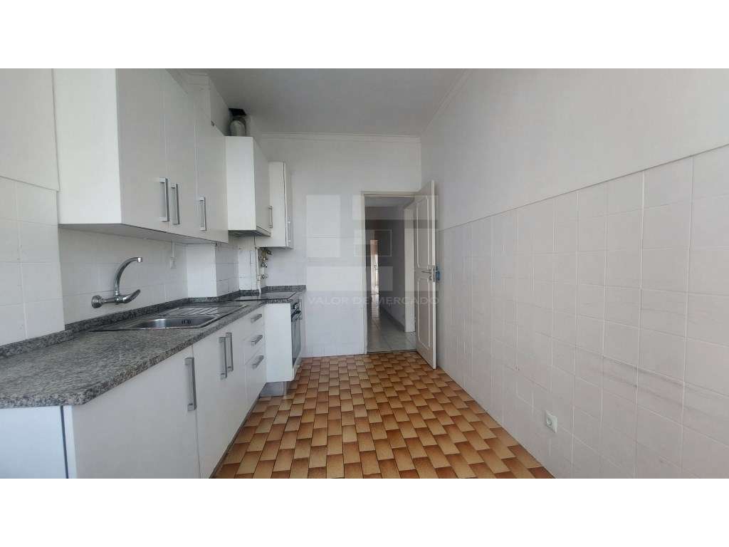 APARTAMENTO T3 - RINCHOA - Grande imagem: 2/33