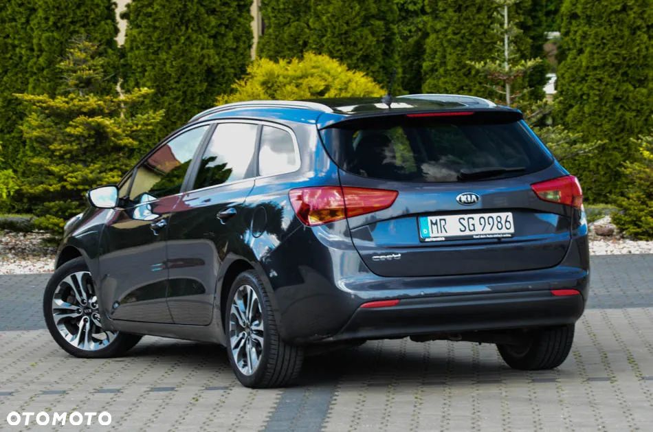 Kia Ceed 1.6 GDI SW Vision - 16