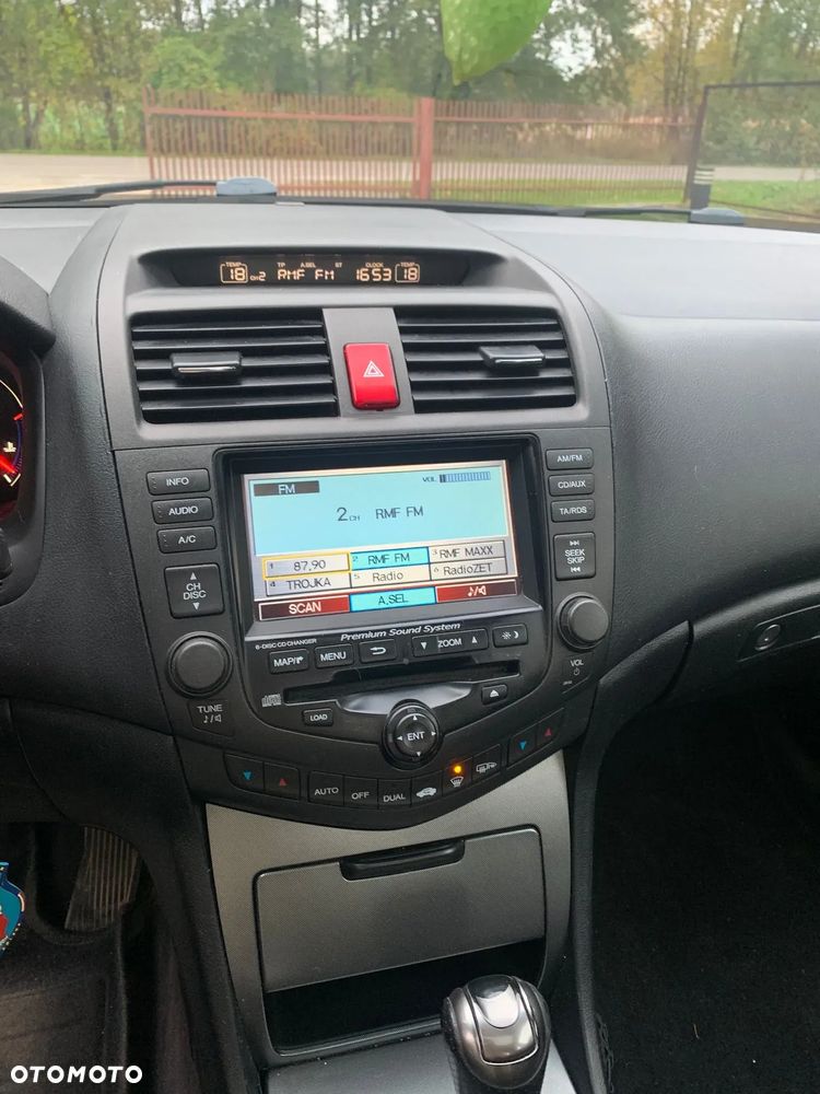 Honda Accord 2.4 Executive - 24