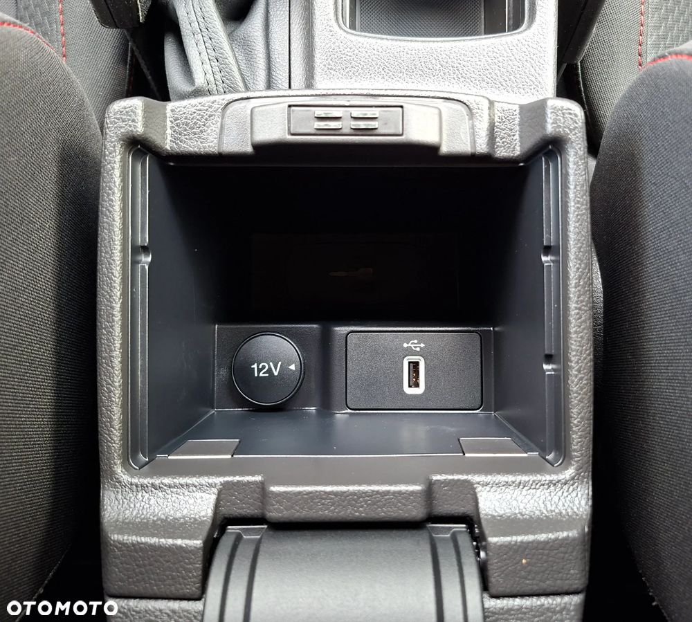 Ford Focus 1.5 EcoBlue Start-Stopp-System ST-LINE - 22