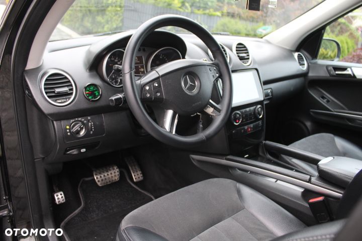 Mercedes-Benz ML - 38