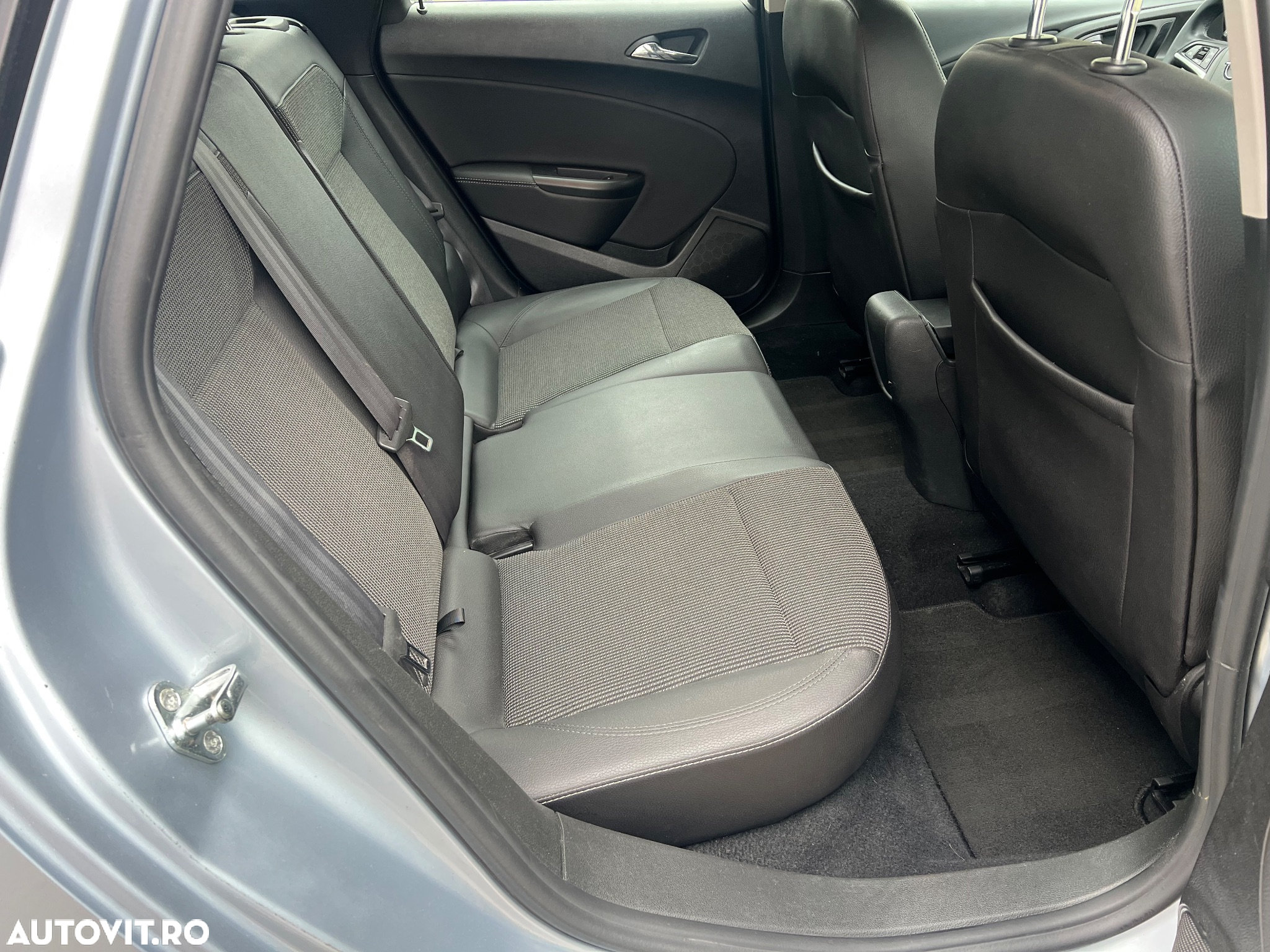 Opel Astra 1.4 Turbo Cosmo - 20