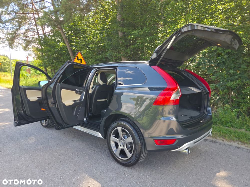 Volvo XC 60 D3 R-Design - 27