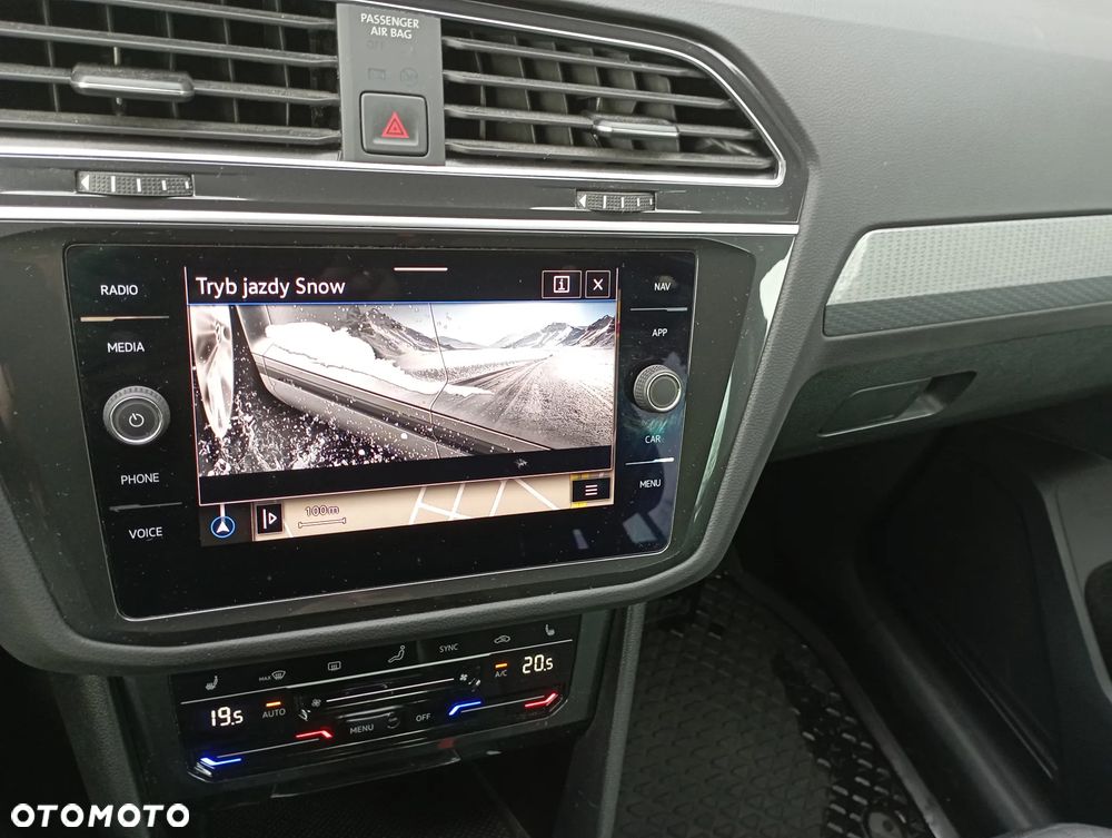Volkswagen Tiguan - 17