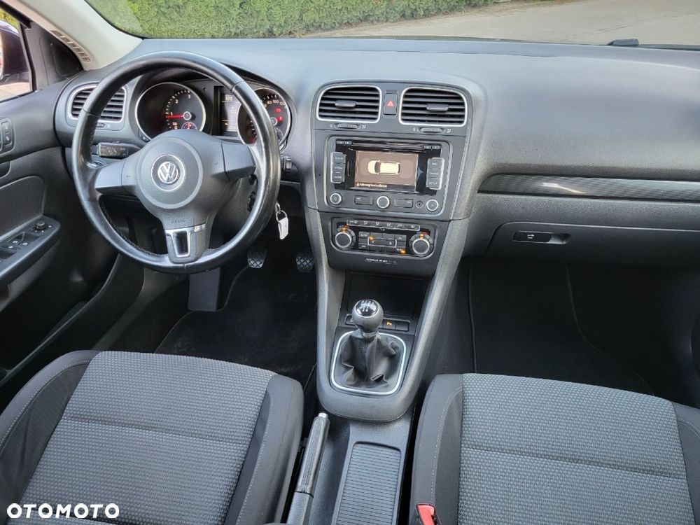 Volkswagen Golf - 6