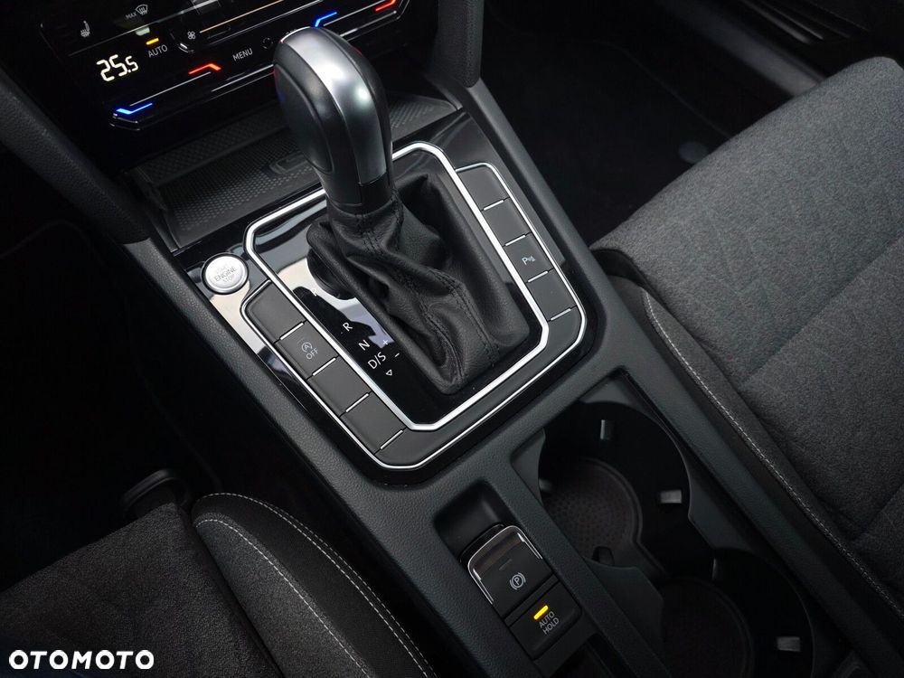 Volkswagen Passat Variant 2.0 TDI EVO Business DSG - 28