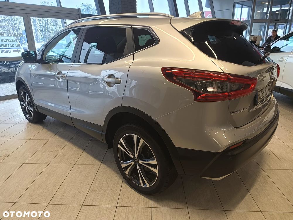 Nissan Qashqai 1.2 DIG-T N-Connecta EU6 - 3