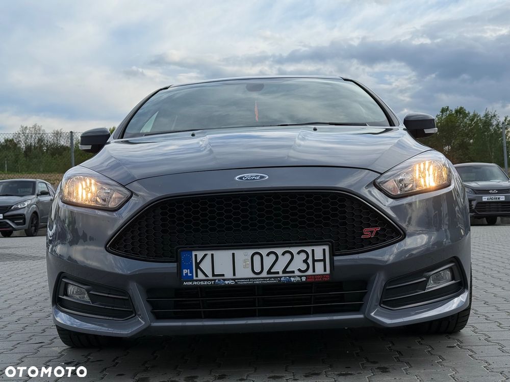 Ford Focus 2.0 EcoBoost ST - 6
