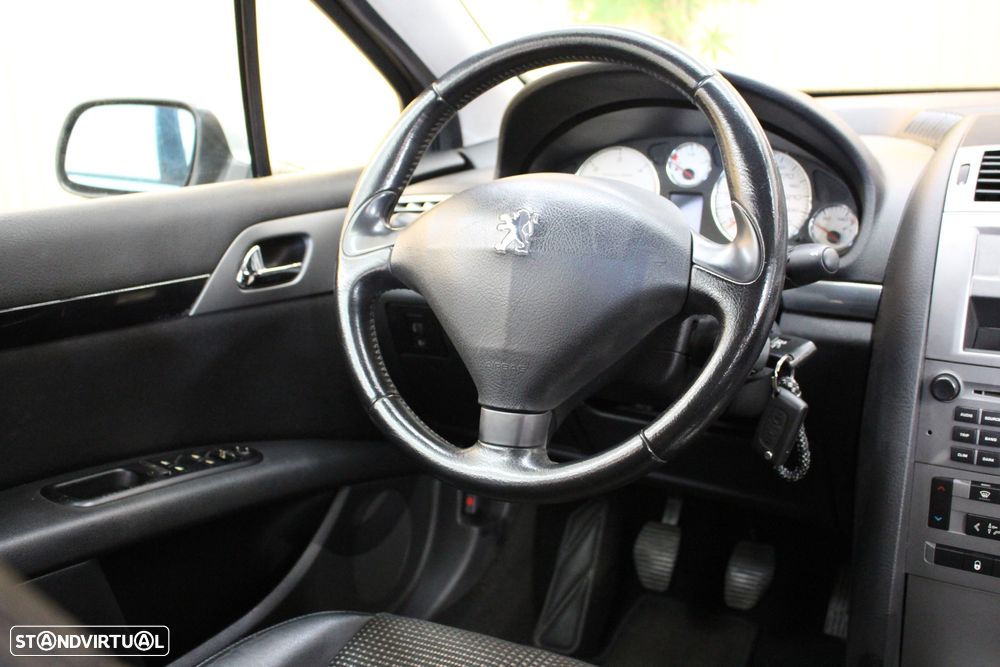 Peugeot 407 2.0 HDi Executive - 36