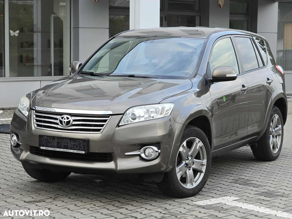 Toyota RAV4 - 2
