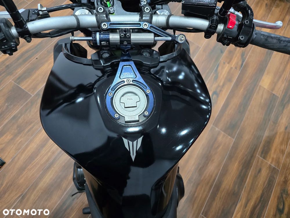 Yamaha MT - 17