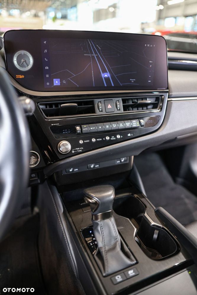 Lexus ES - 21