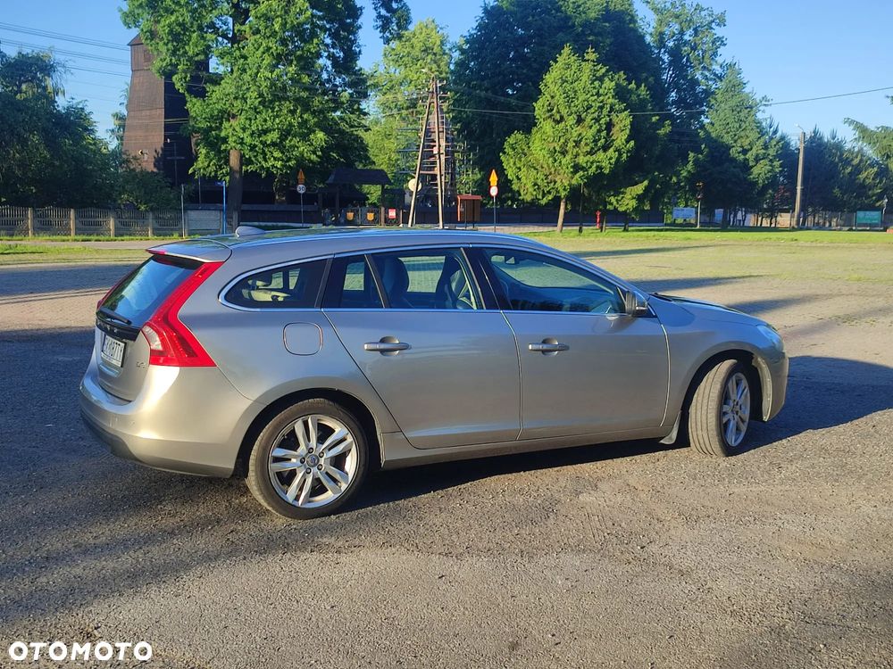 Volvo V60 D4 Edition - 3